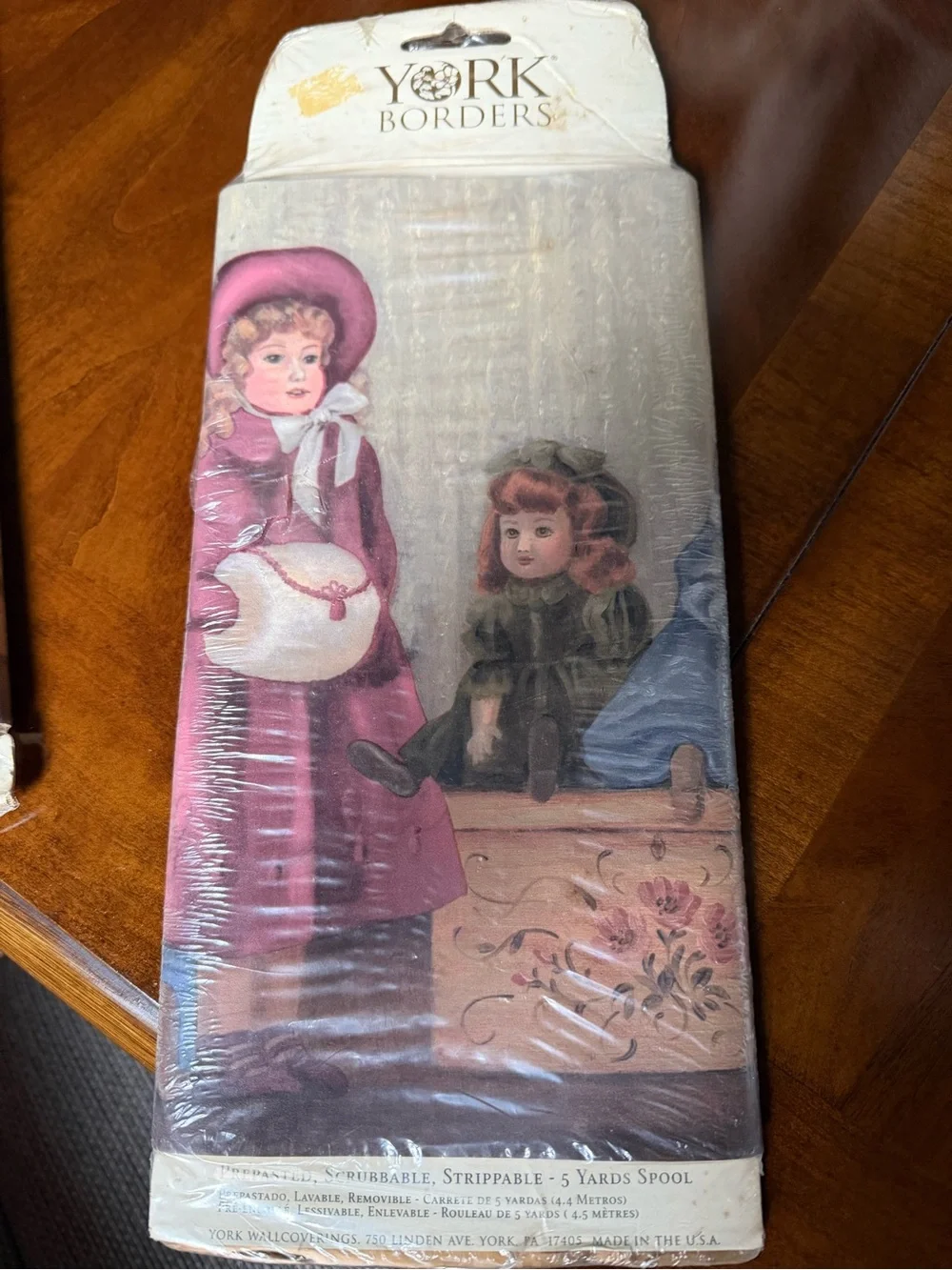 2 Vintage Victorian Dolls York Wallpaper Borders